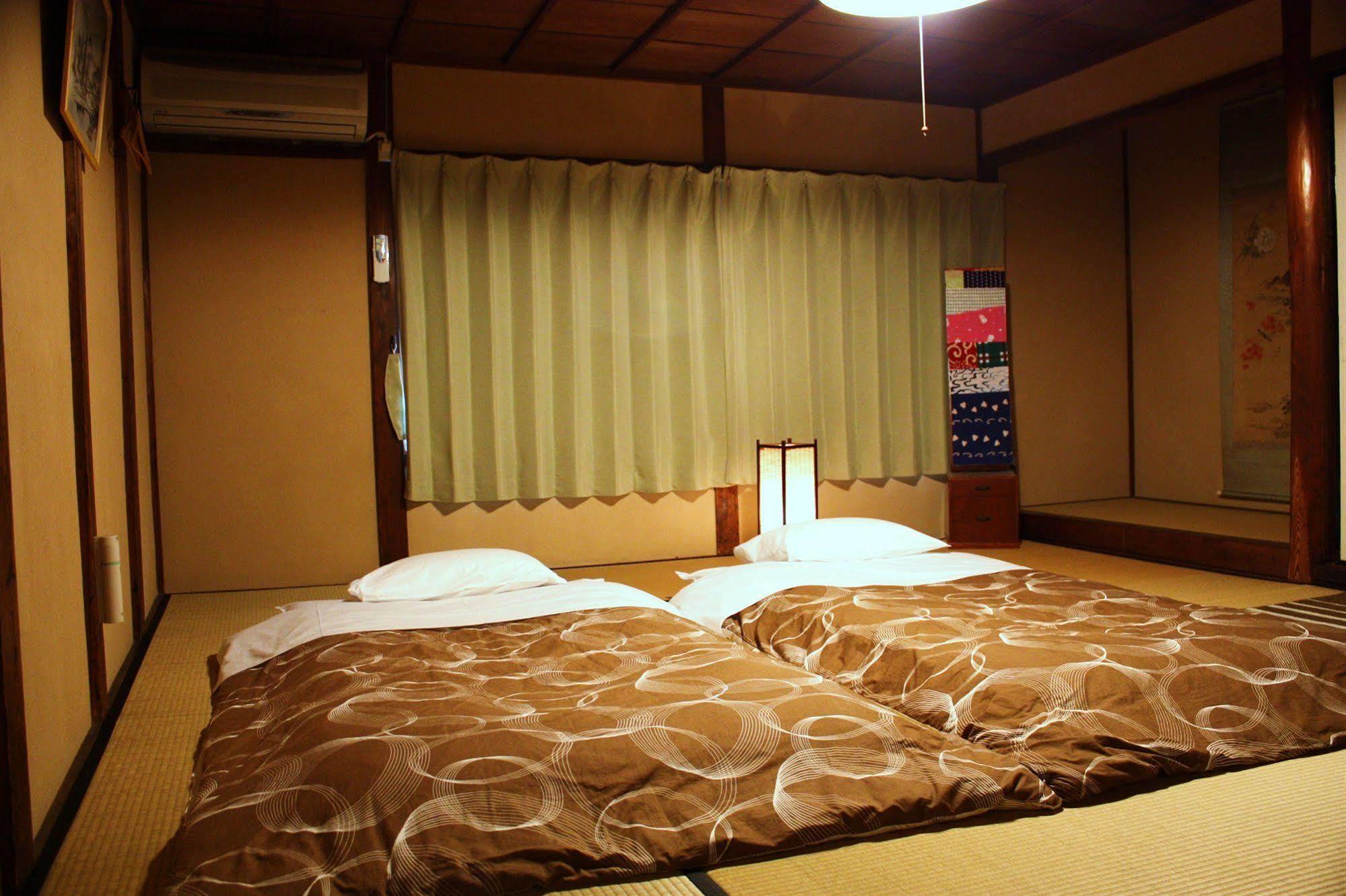 Guesthouse Naramachi Екстер'єр фото